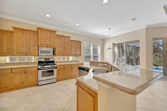 Building Photo - Lakewood Ranch Country Club Pool Home