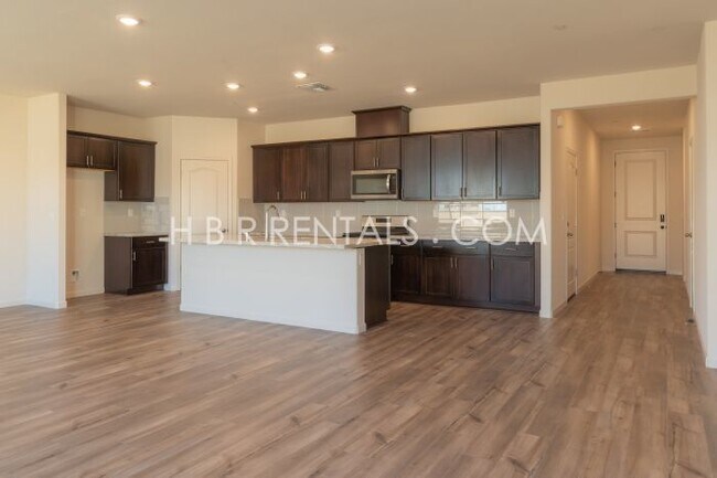 Building Photo - Modern & Spacious SINGLE STORY 4-Bedroom Home in Manteca – Fresh Updates & Comfortable Living