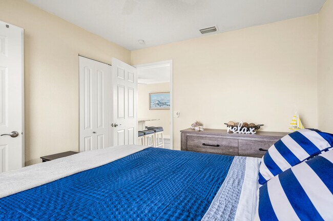 Building Photo - 1510 3rd Ct