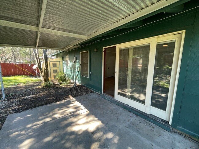 Building Photo - 605 Kentshire Cir