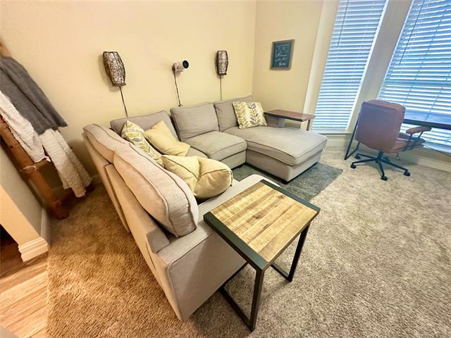 Building Photo - 198 Radecke Rd