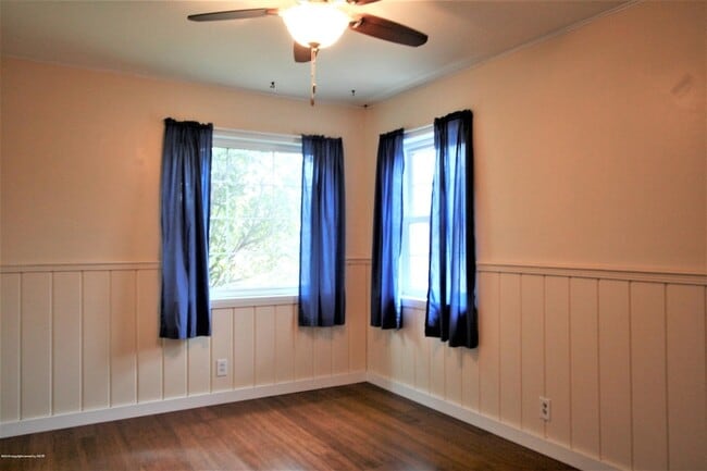 Building Photo - 3715 Lenwood Dr