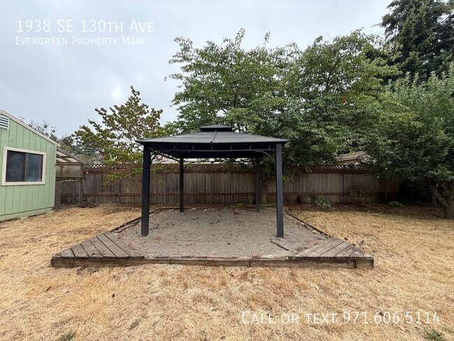 Building Photo - 1938 SE 130th Ave
