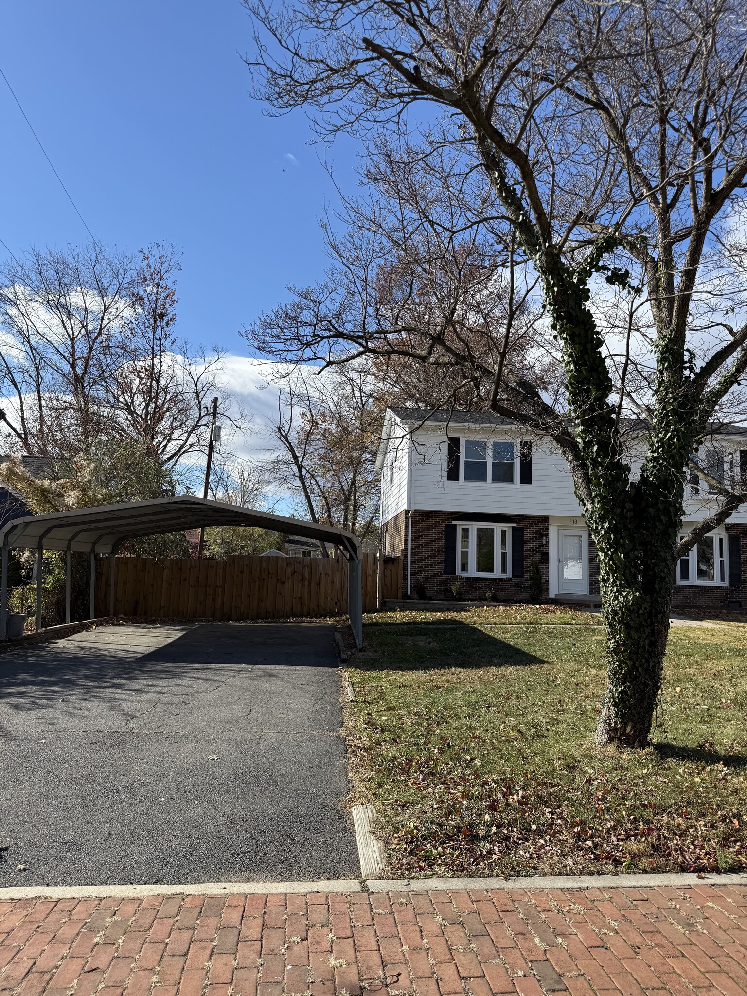Carport - 113 Catoctin Cir NE