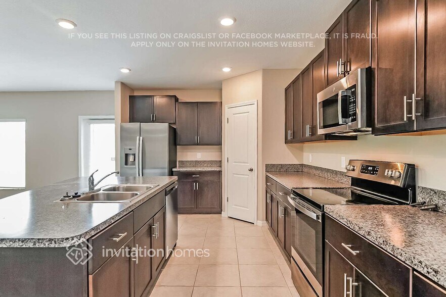 Building Photo - 15532 Colt Creek Pl