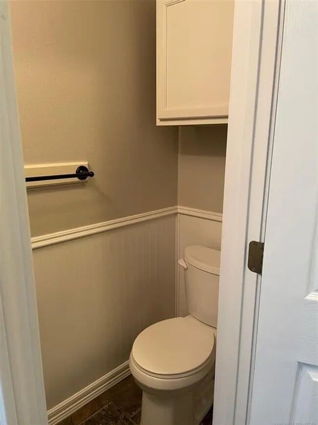 Building Photo - Available 8/1 - Charming Owasso Home in Quiet Cul-De-Sac