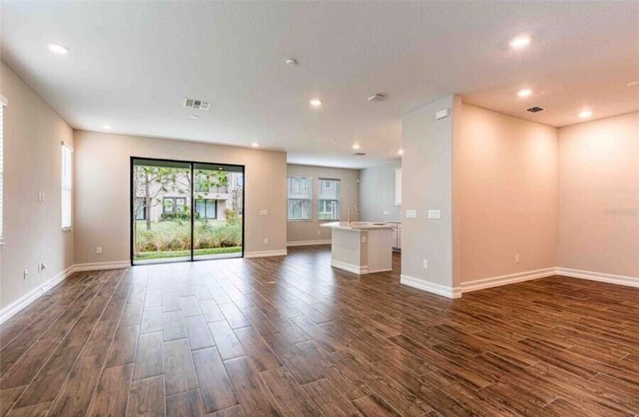 Building Photo - 4655 Almada Ln