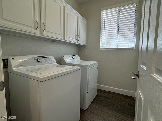 Building Photo - 2385 Quintet Ave