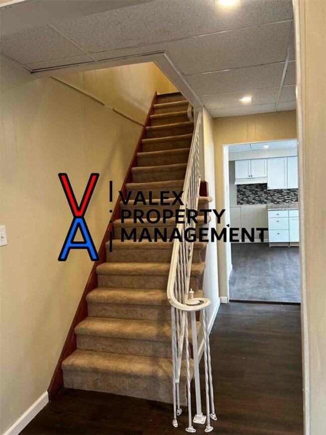 Building Photo - 344-346 Main Street