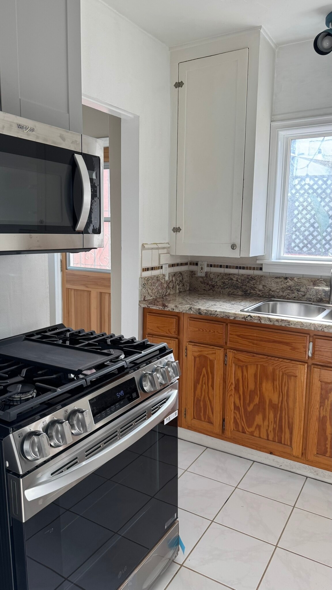 New stove - 4049 Sunset Dr