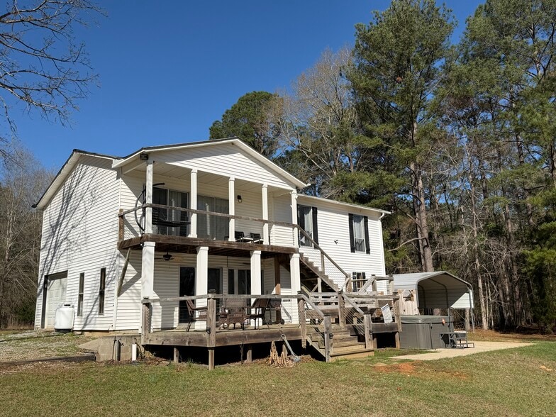 Building Photo - 179 Morninglow Dr