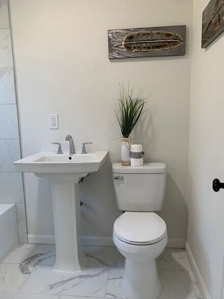 Building Photo - 9407 Colesville Rd