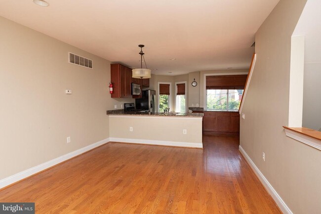 Building Photo - 1706 Rodman St