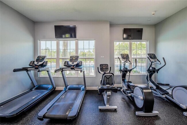 Building Photo - 1615 Hubbell Rd