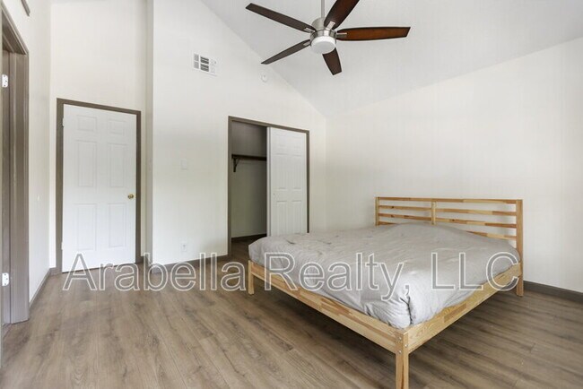 Building Photo - 6931 Quail Branch