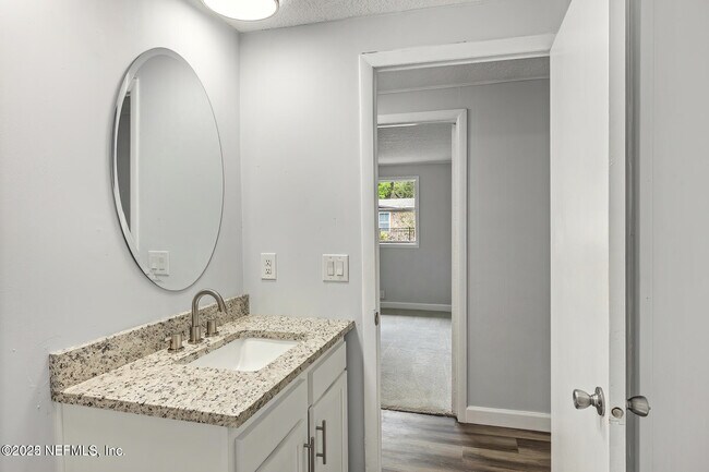 Building Photo - 1104 Harmony Dr N