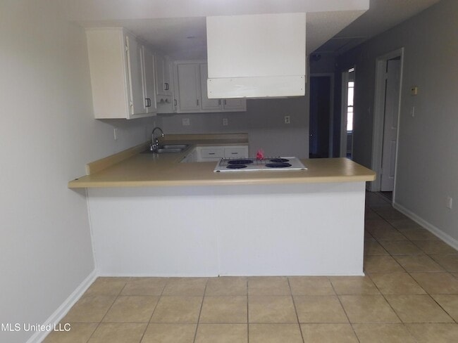 Building Photo - 8095 Martha Ann Ln