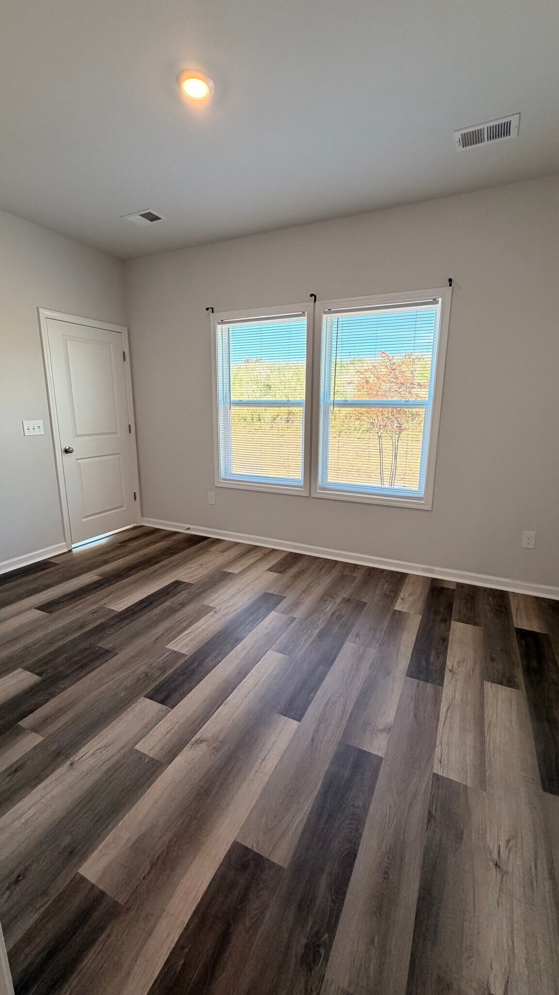 Building Photo - 1456 Donhill Dr