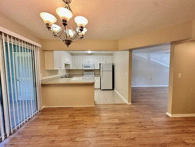 Building Photo - 501 SW 75th St