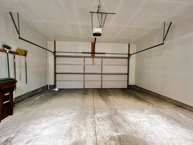 Building Photo - Charming 2-Bedroom Townhome in SW Fort Collins