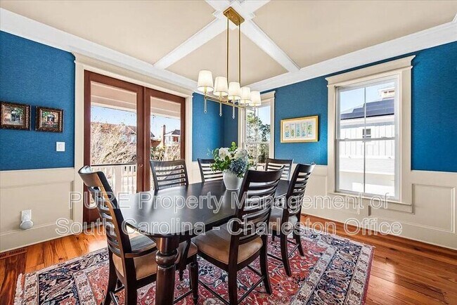 Building Photo - 1597 Rivertowne Country Club Dr