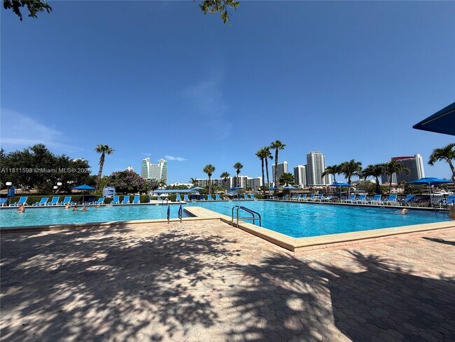 Building Photo - 600 Three Islands Boulevard