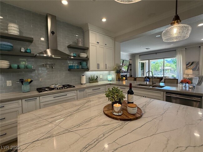Building Photo - 105 Fountainhead Cir