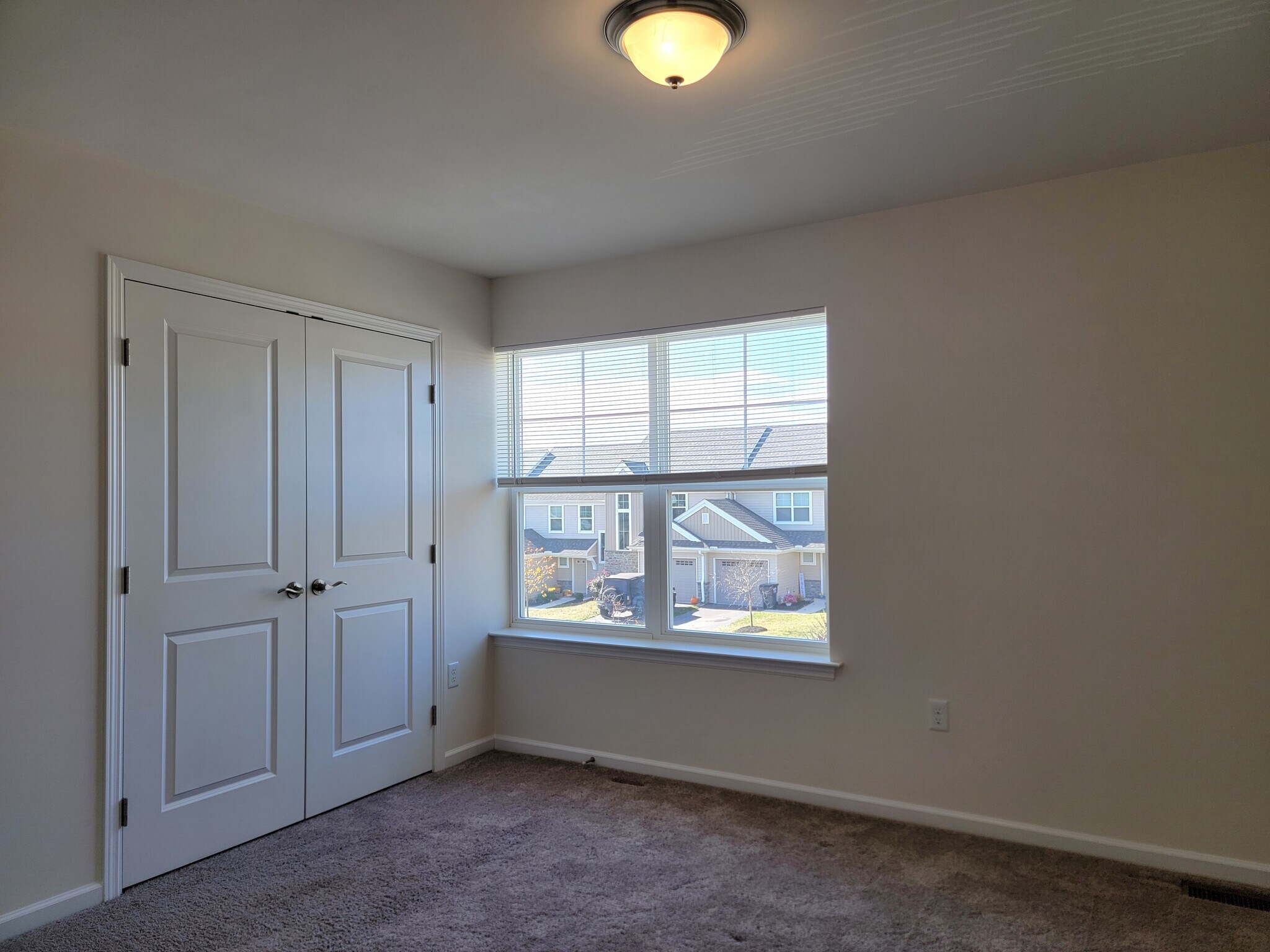 Building Photo - 50 Rollins Ln