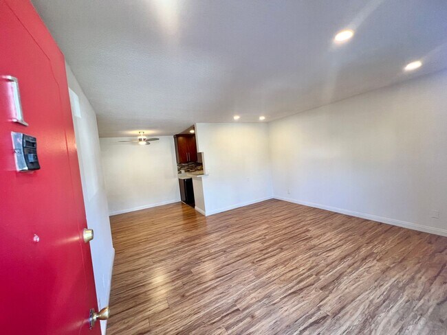 Interior Photo - key3601