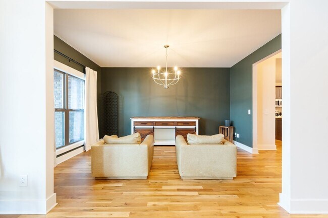Building Photo - Stunner West of Nashville