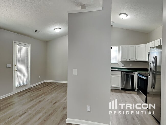 Building Photo - 239 Longshadow Dr