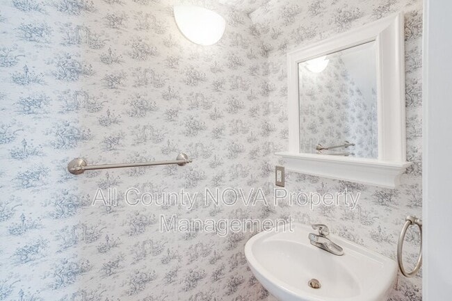 Building Photo - 2729 Celestial Dr
