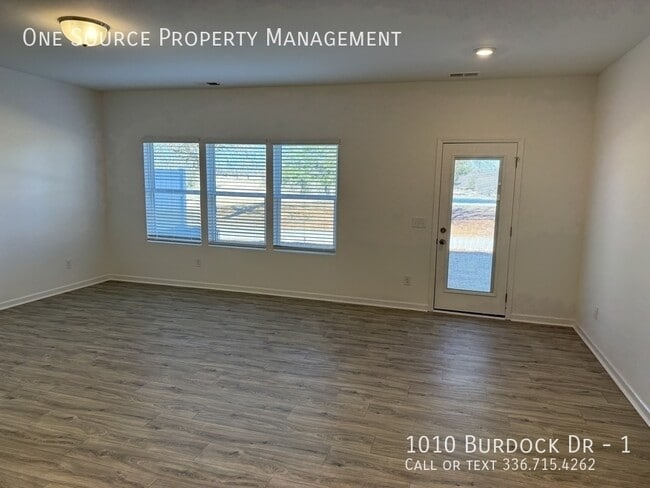 Building Photo - 1010 Burdock Dr