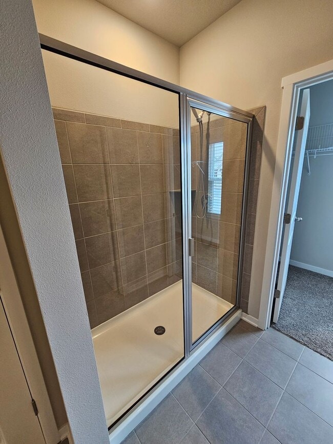 Building Photo - Spacious recently built home just west of Waukee!