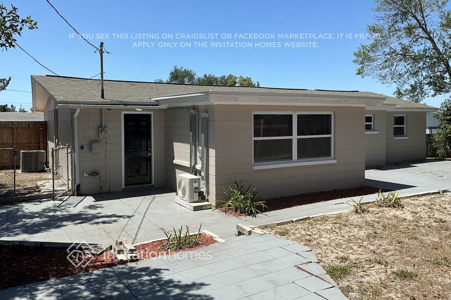 Building Photo - 3620 Westchester Dr