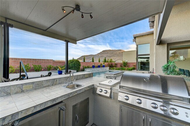 Building Photo - 6832 Apogee Ridge Ct