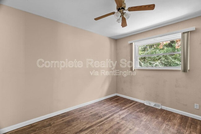 Building Photo - 7219 Harney Ave