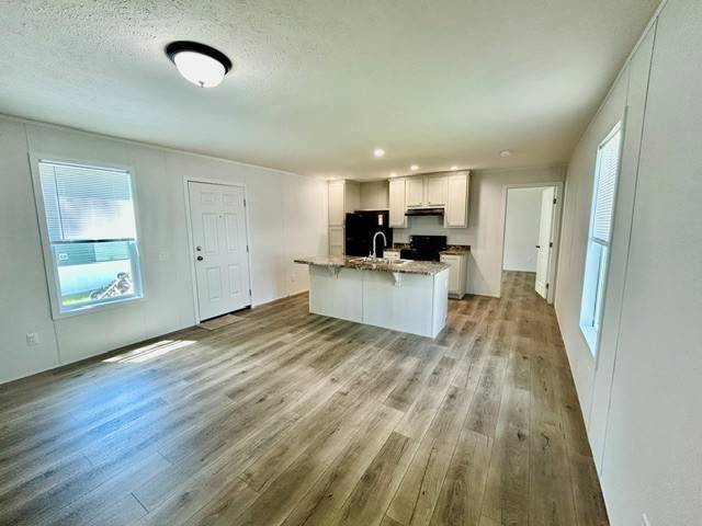 Building Photo - 2109 N Hickory Cir
