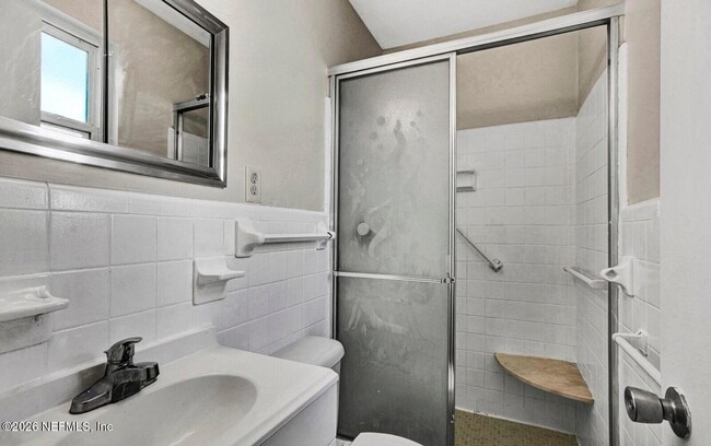 Building Photo - 5013 Chivalry Dr