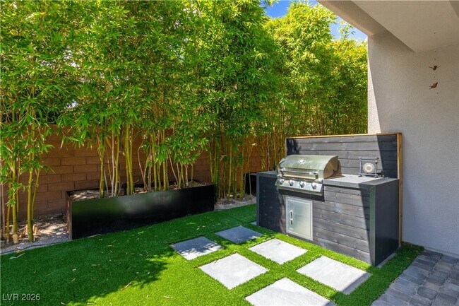 Building Photo - 4198 Bronze Ridge St