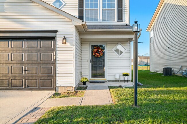 Building Photo - 2386 Meadow Bend Dr