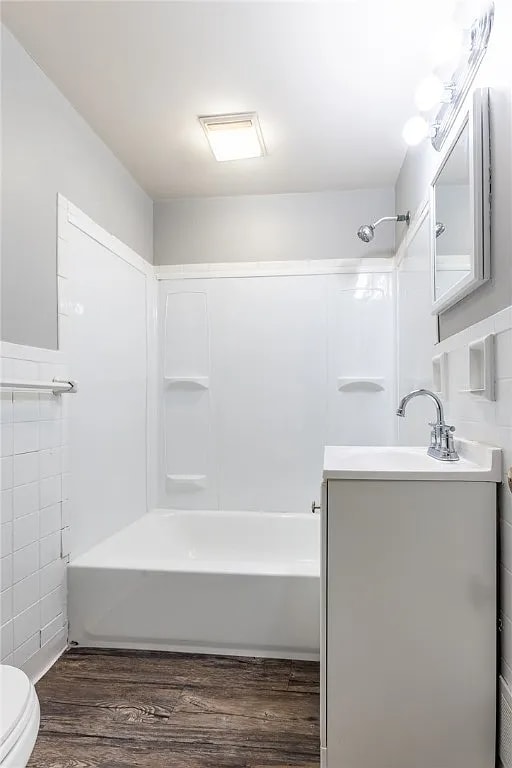 Building Photo - 2273 Pauline Ave