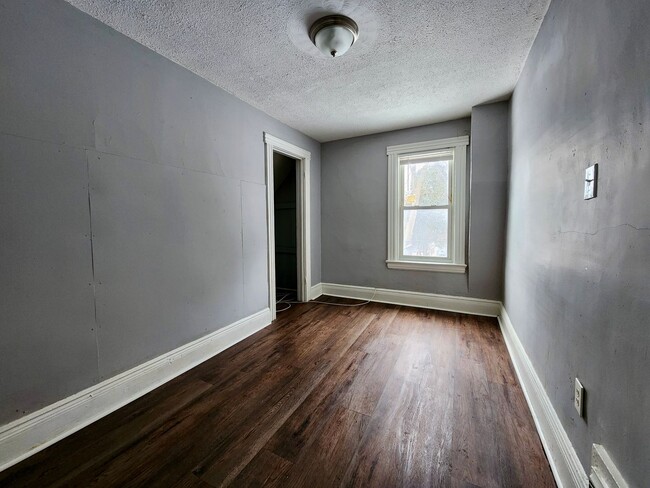 Building Photo - 670 Garson Ave