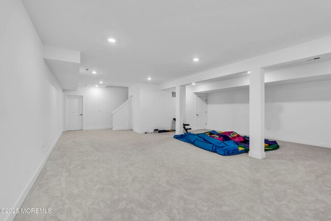 Building Photo - 803 Aviator Ave