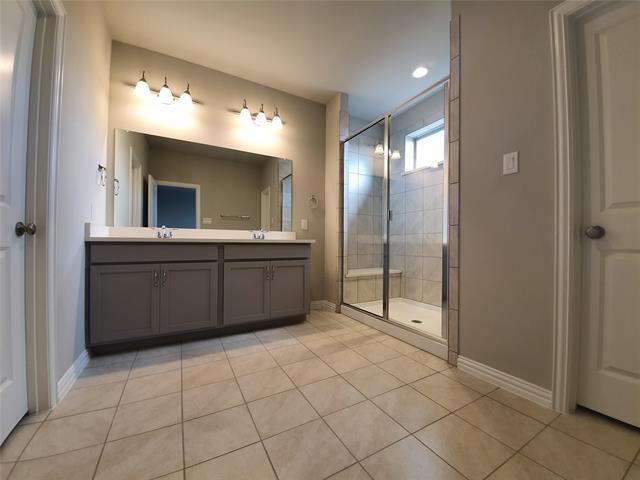 Building Photo - 8266 Primrose Wy