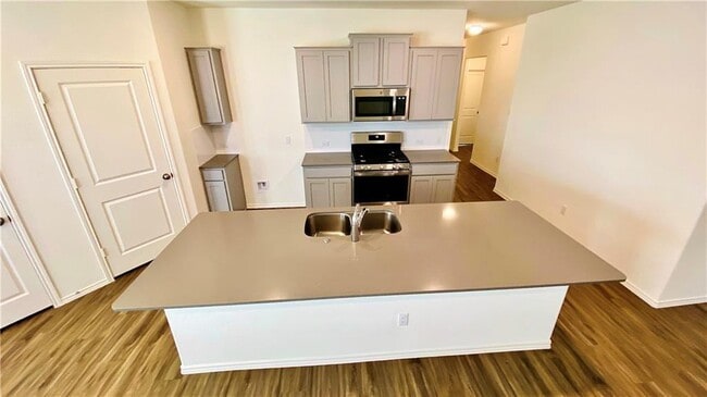 Building Photo - 21313 Wilmiller Ln