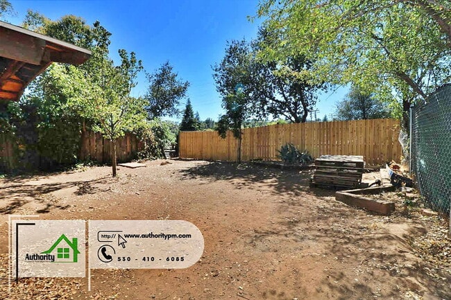 Building Photo - 3194 Veda St