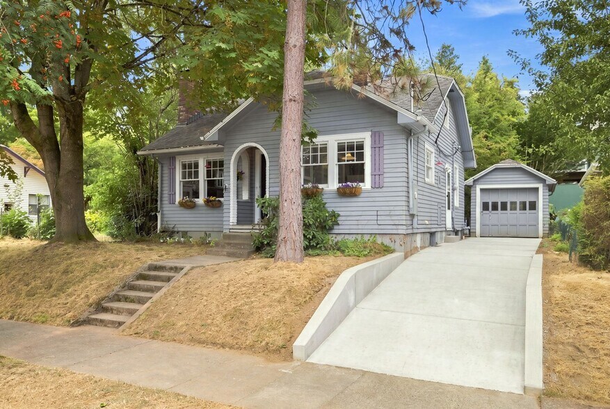 Building Photo - 6521 SE 16th Ave