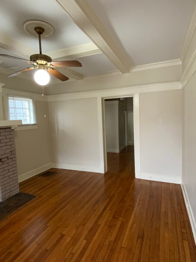 Building Photo - 663 Linwood Ave NE