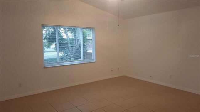 Building Photo - 640 Virginia Ave